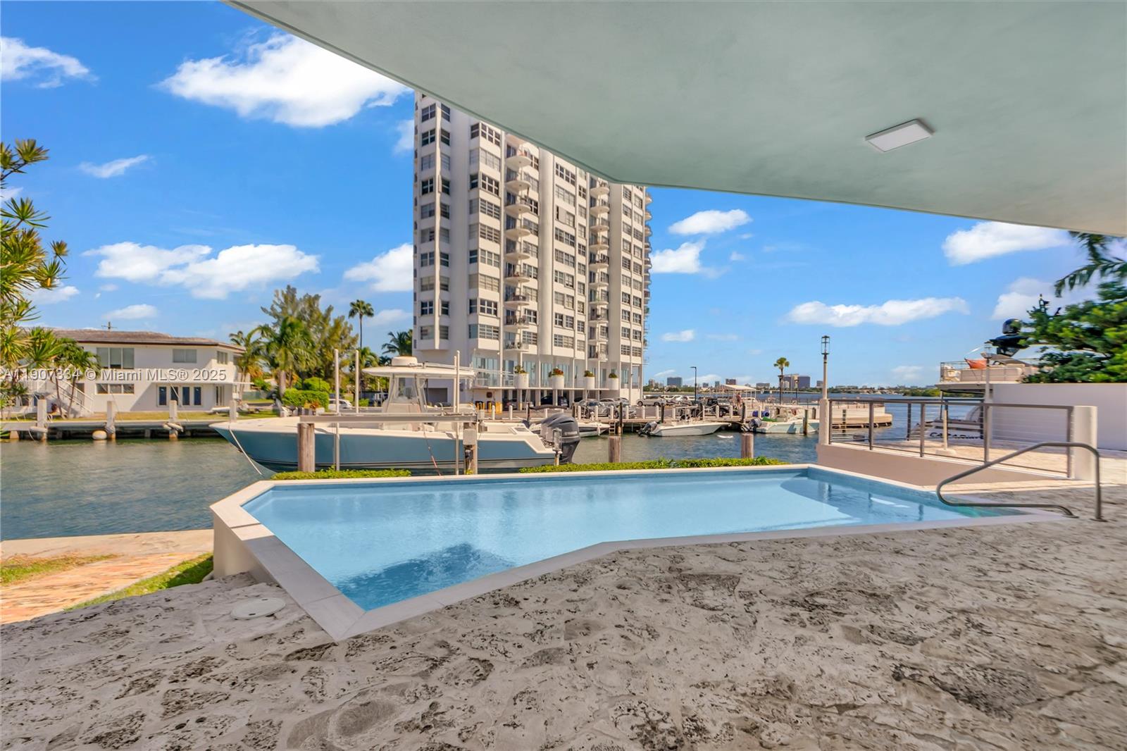 SAN SOUCI ESTATES - Residential Lease