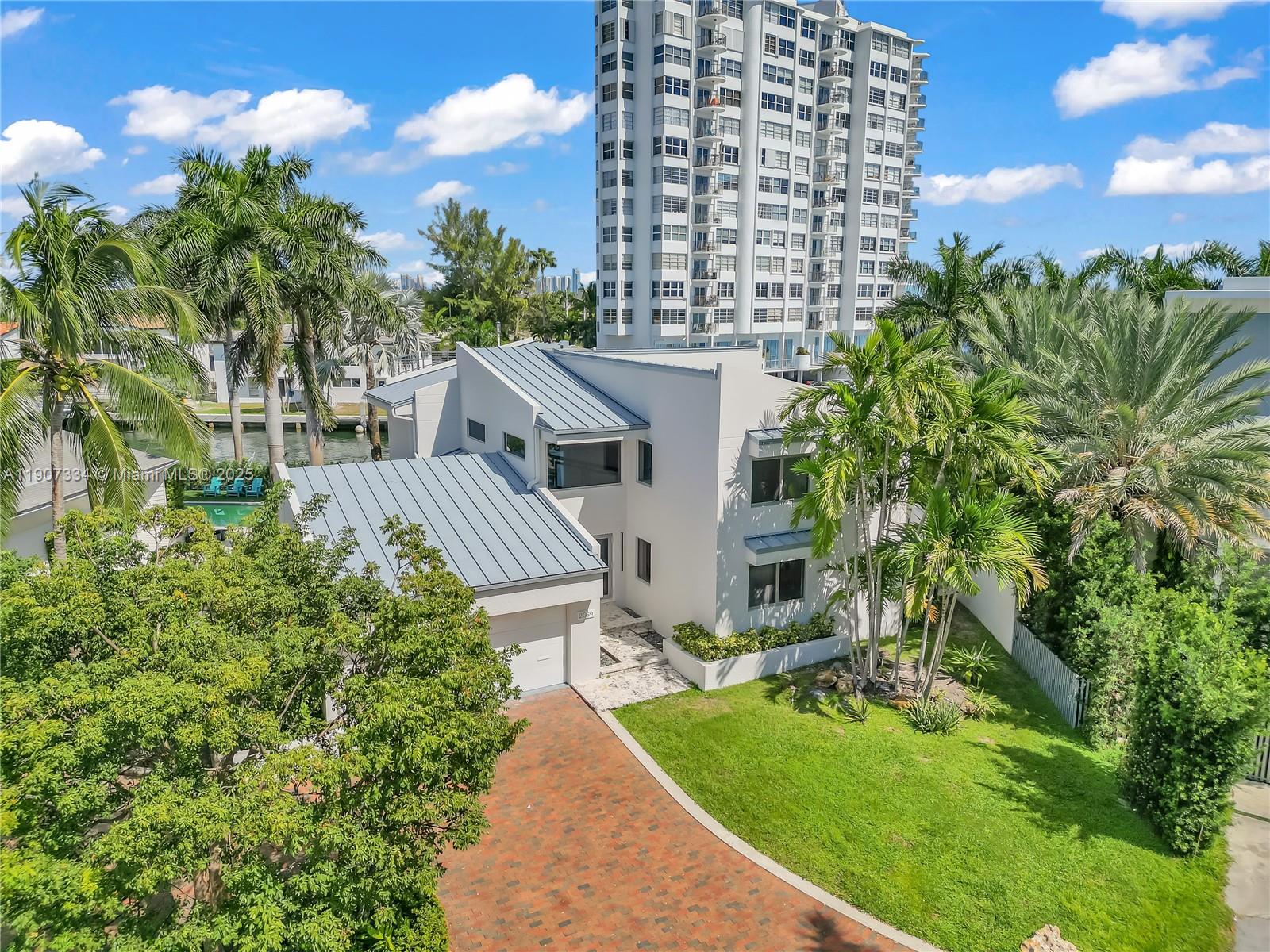 SAN SOUCI ESTATES - Residential Lease