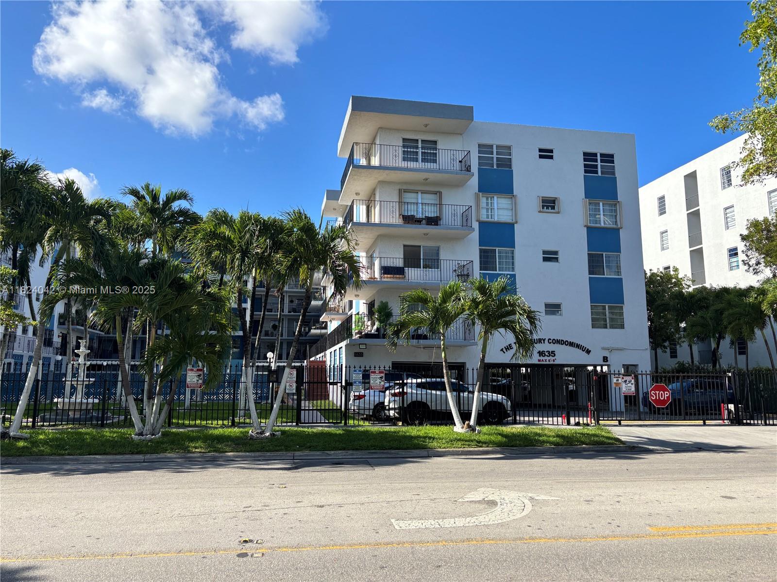 TREASURY CONDO THE - Residential