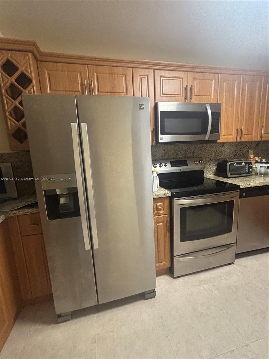 TREASURY CONDO THE - Residential