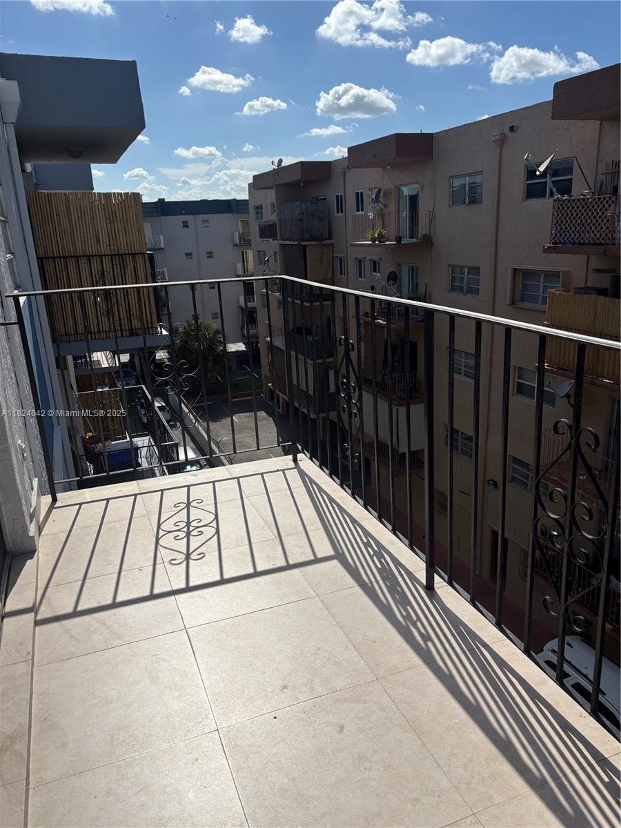 TREASURY CONDO THE - Residential