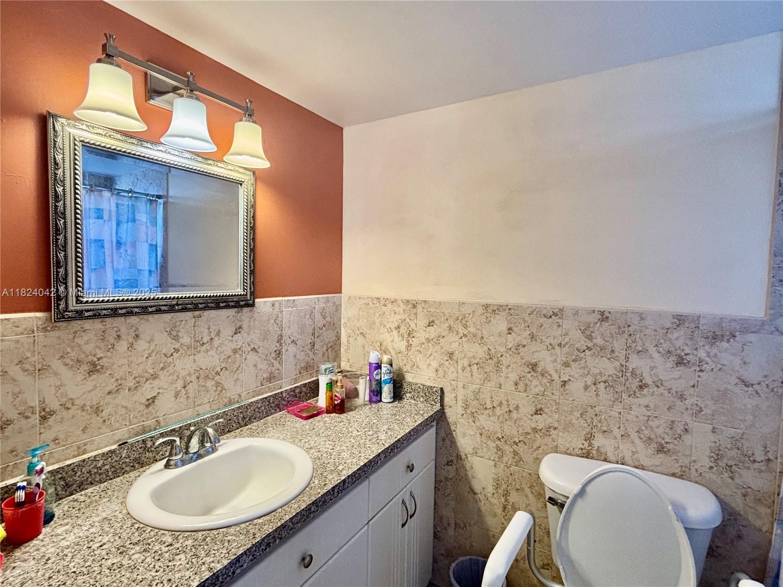 TREASURY CONDO THE - Residential