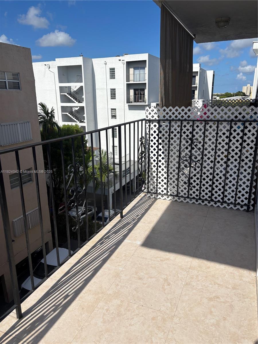 TREASURY CONDO THE - Residential