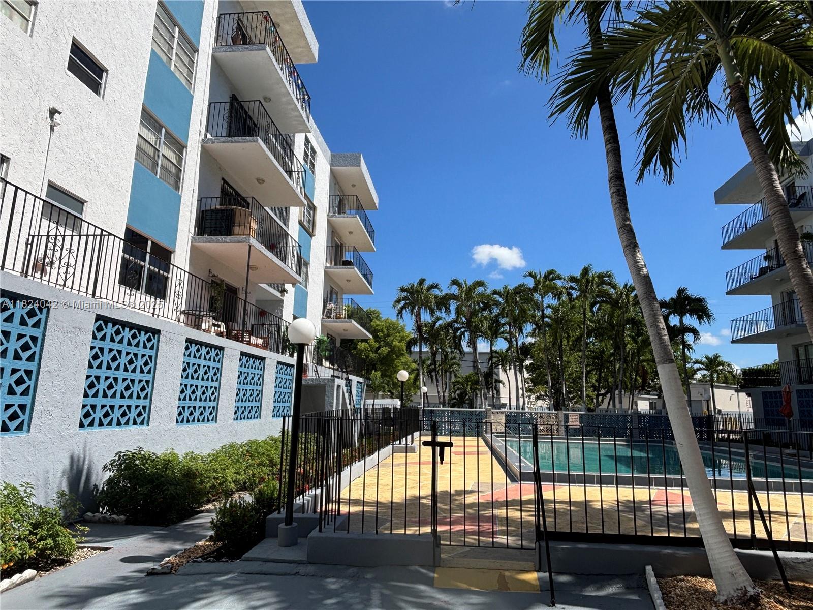 TREASURY CONDO THE - Residential