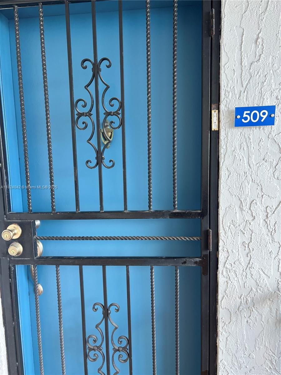 TREASURY CONDO THE - Residential