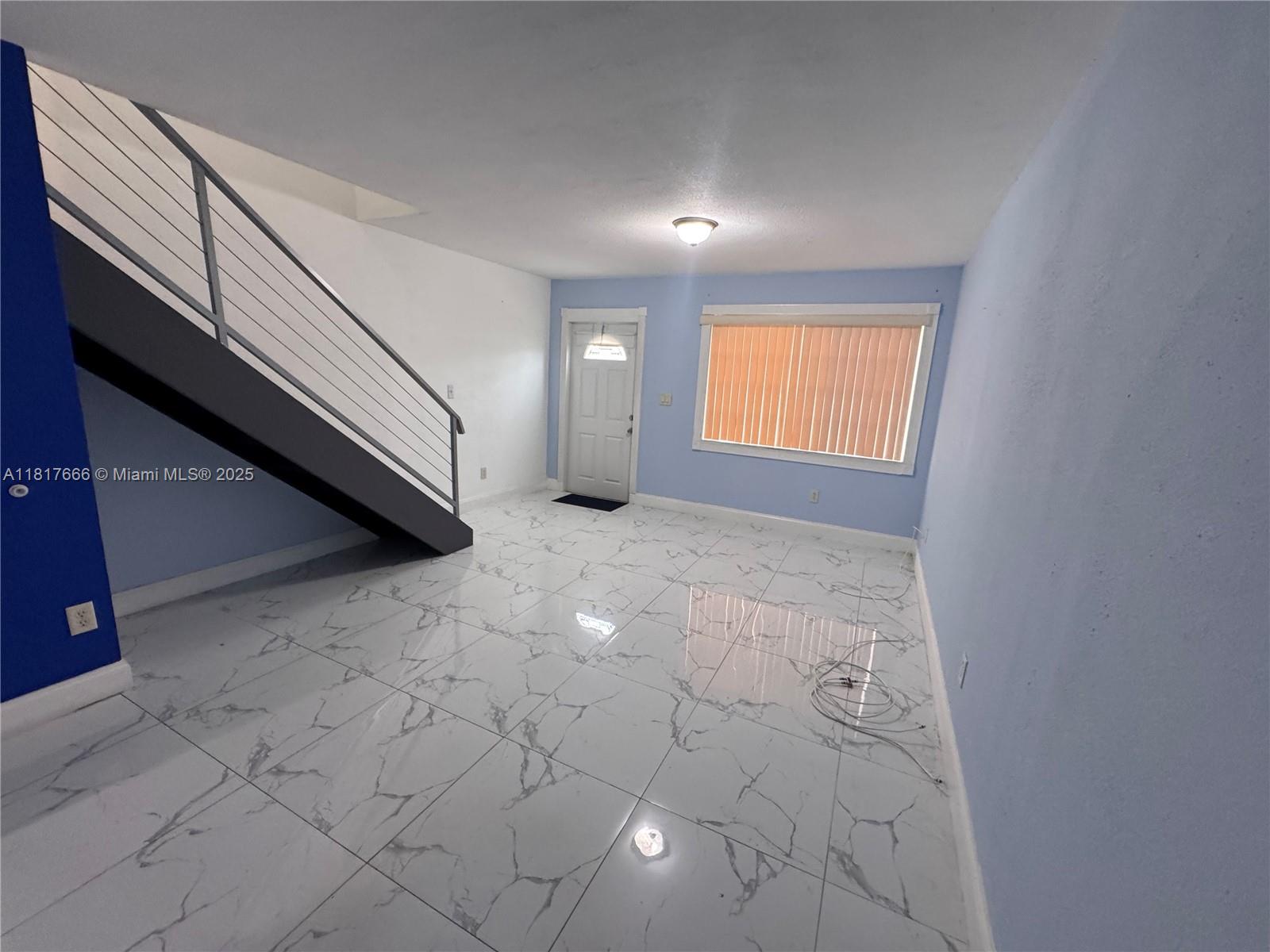 OASIS EN MANGO HILL CONDO - Residential Lease