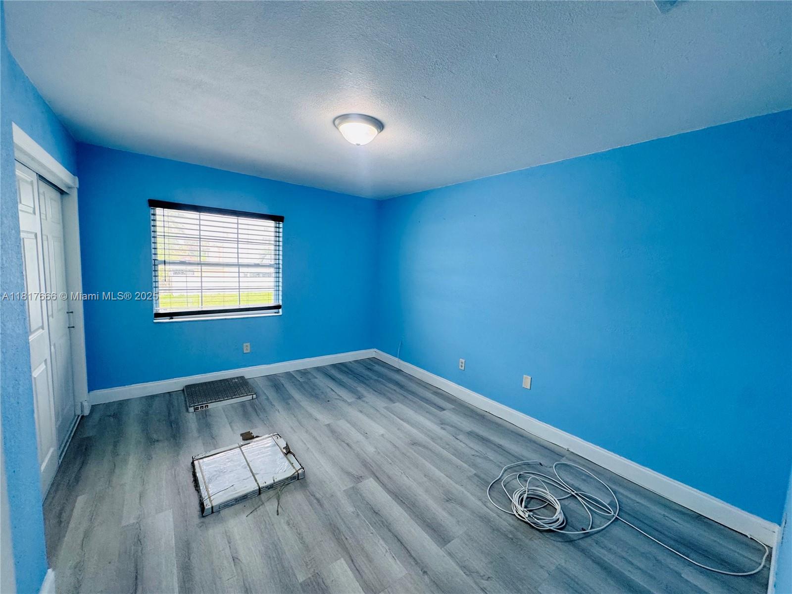 OASIS EN MANGO HILL CONDO - Residential Lease