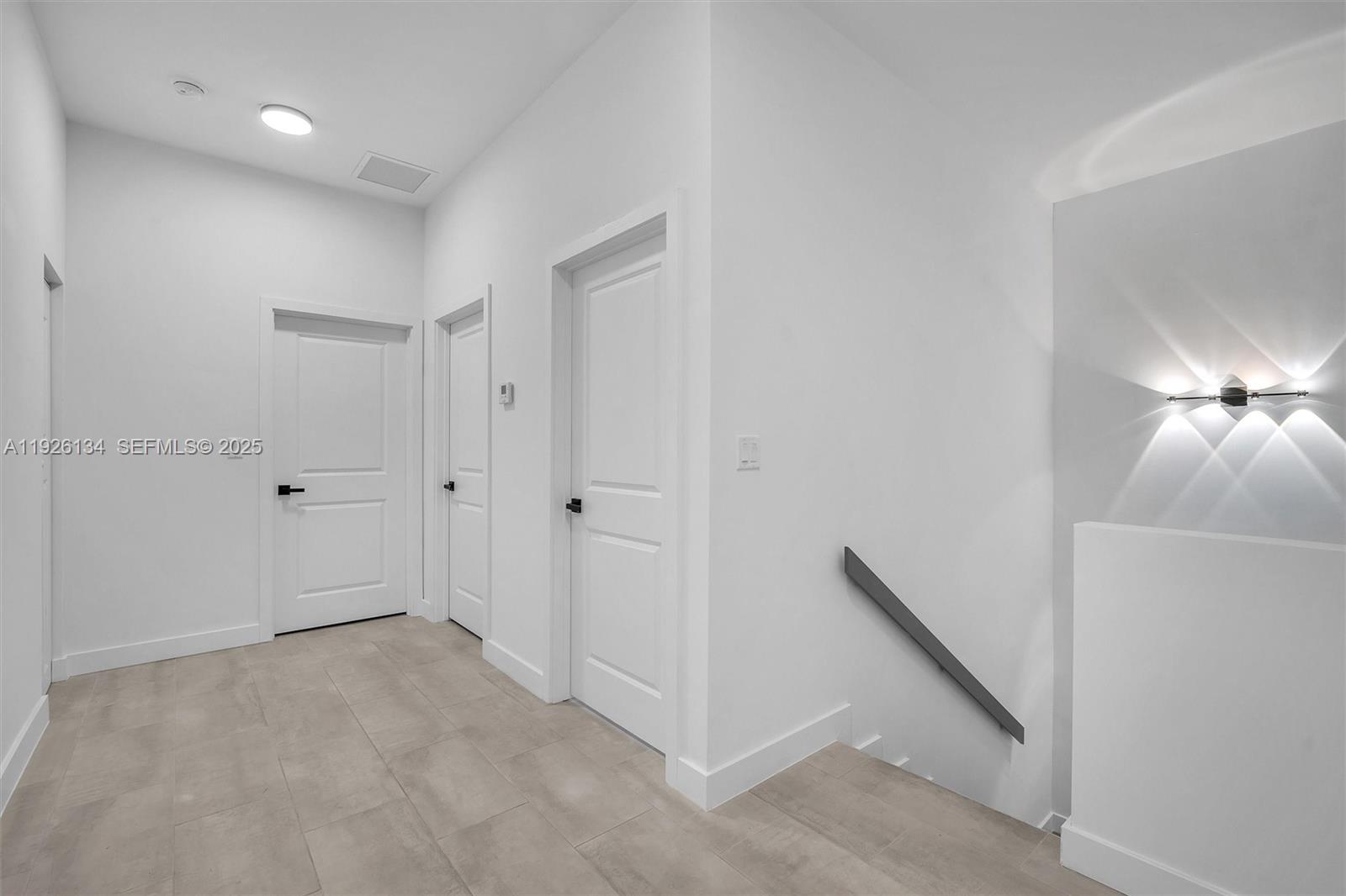 OCEAN PARK - Residential Lease