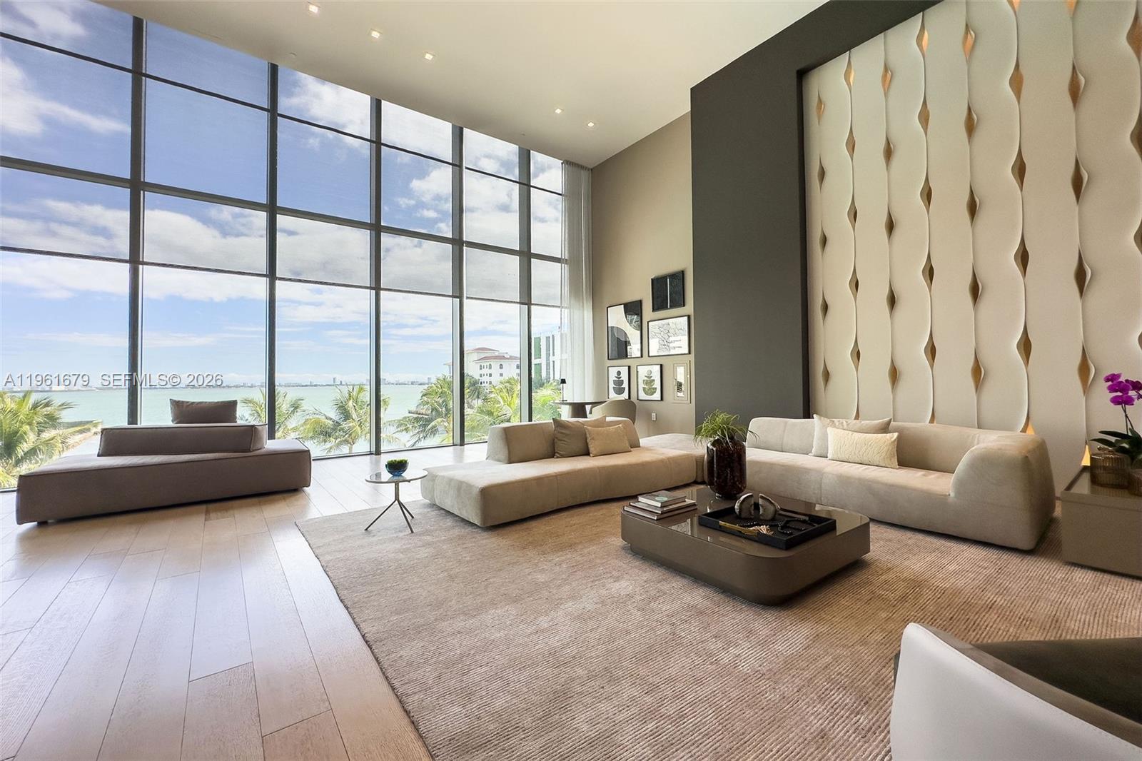 ICON BAY CONDO - Residential Lease