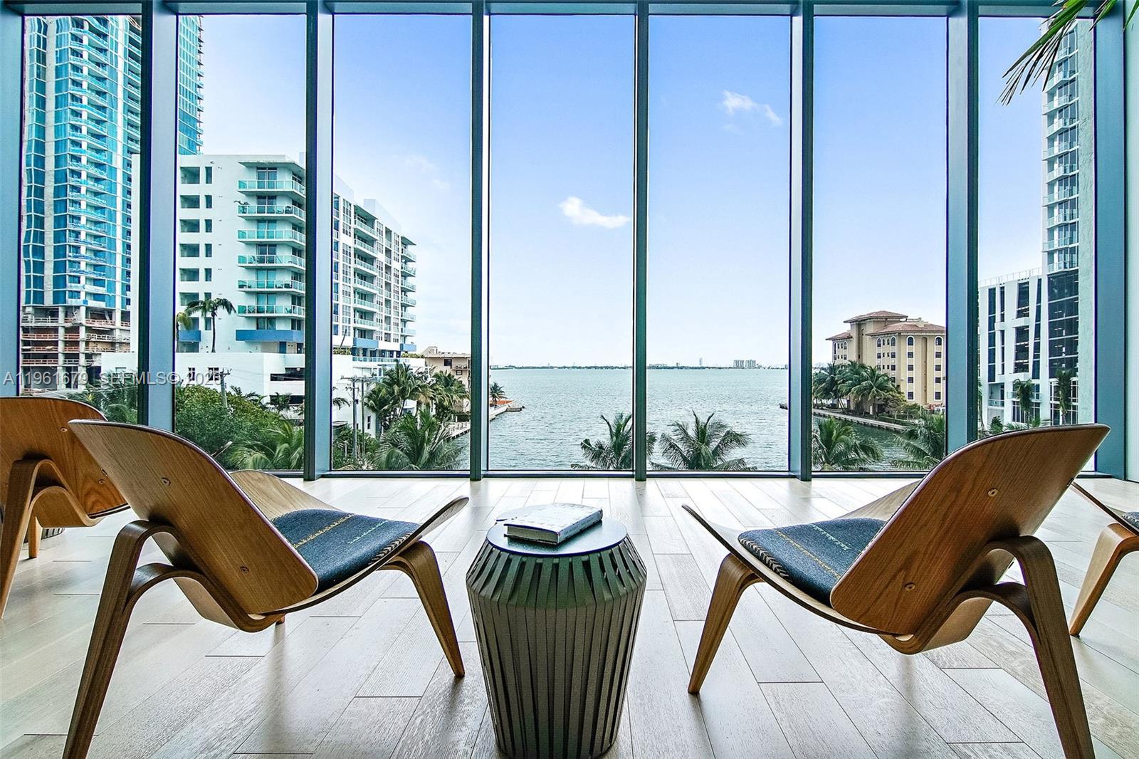 ICON BAY CONDO - Residential Lease