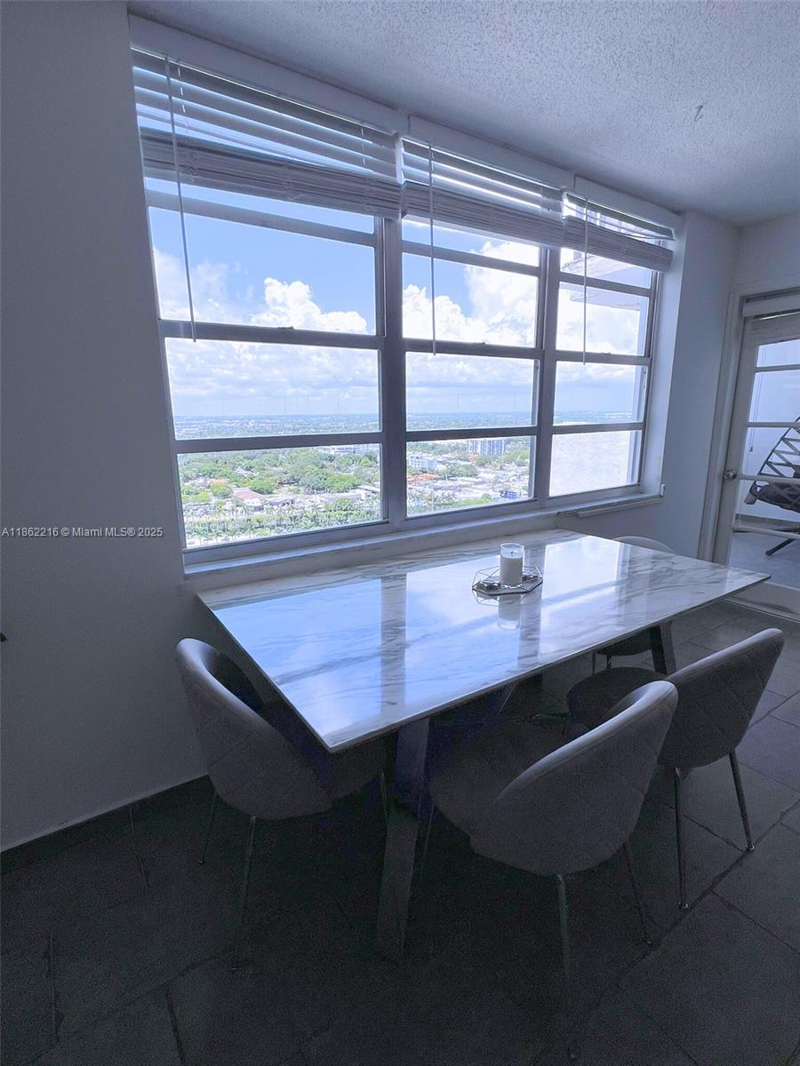 COMMODORE PLAZA CONDO - Residential