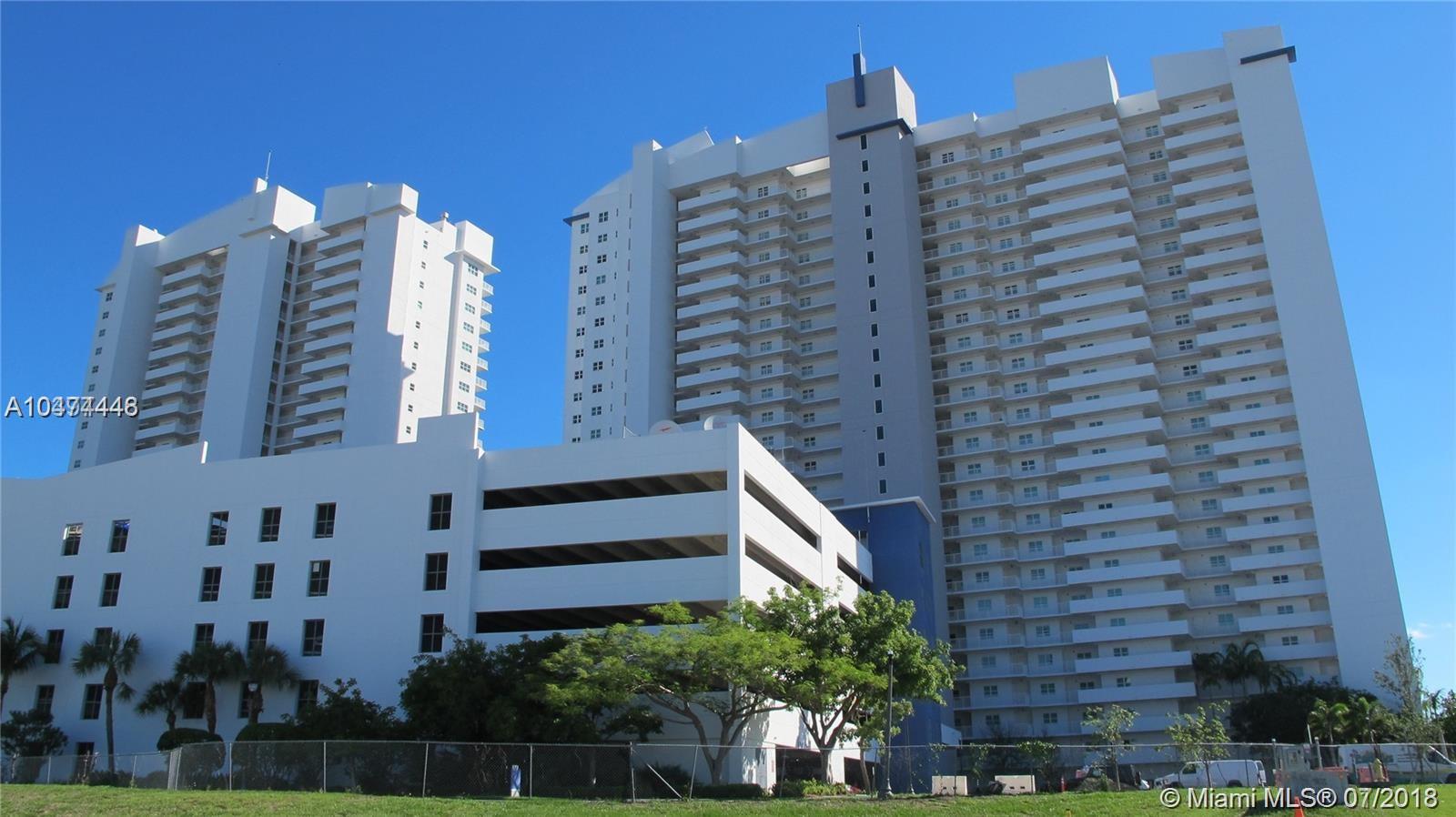 THE OAKS I CONDO - Residential Lease