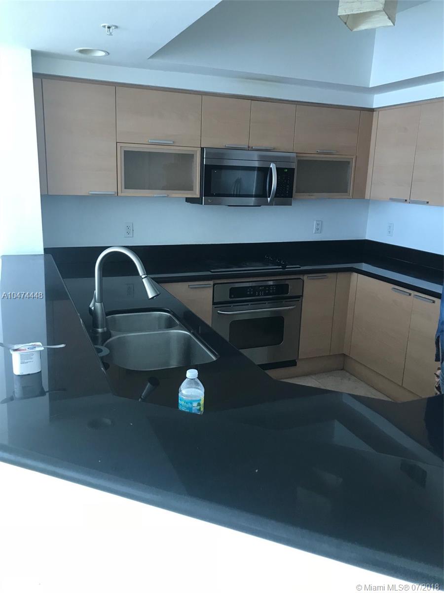 THE OAKS I CONDO - Residential Lease