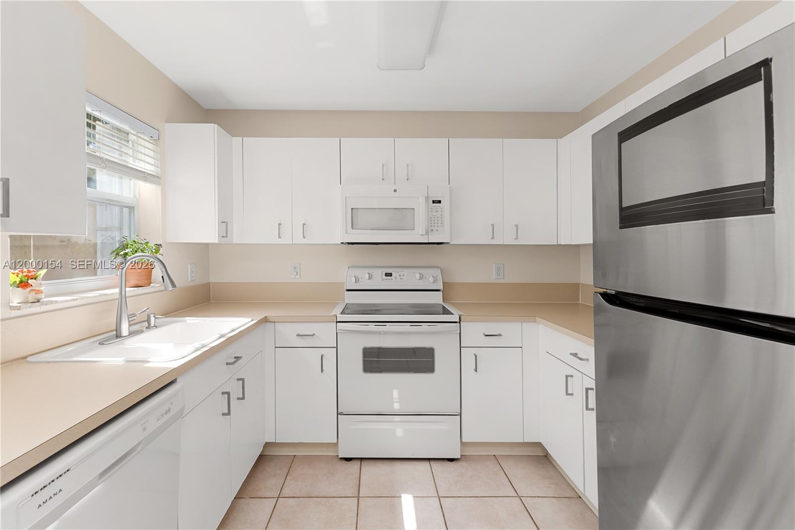 PEMBROKE ISLES 1 - Residential