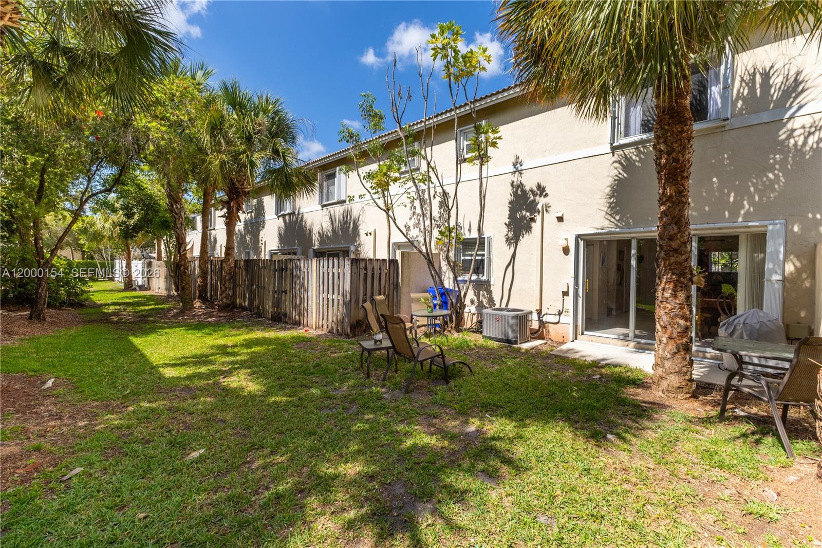 PEMBROKE ISLES 1 - Residential