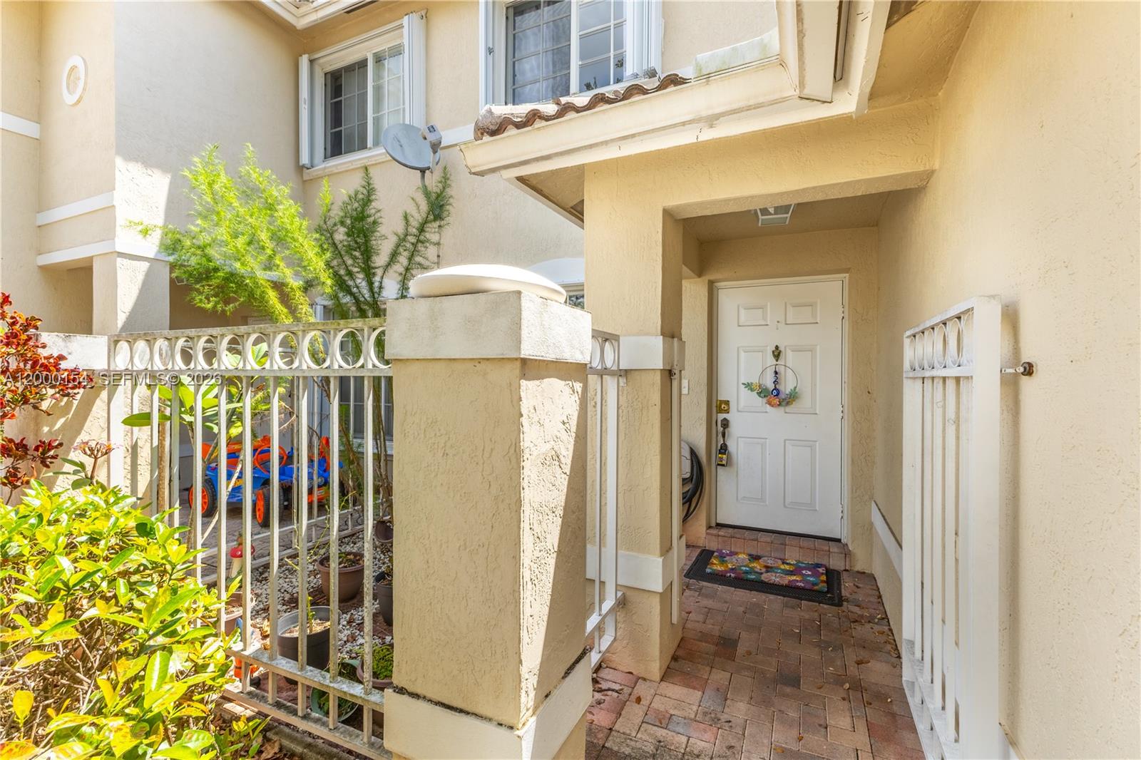 PEMBROKE ISLES 1 - Residential