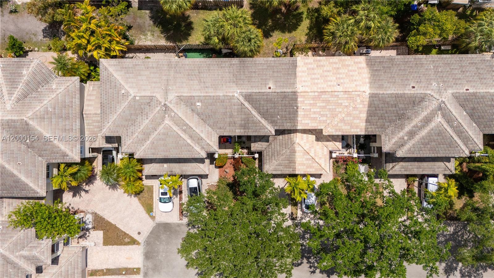 PEMBROKE ISLES 1 - Residential