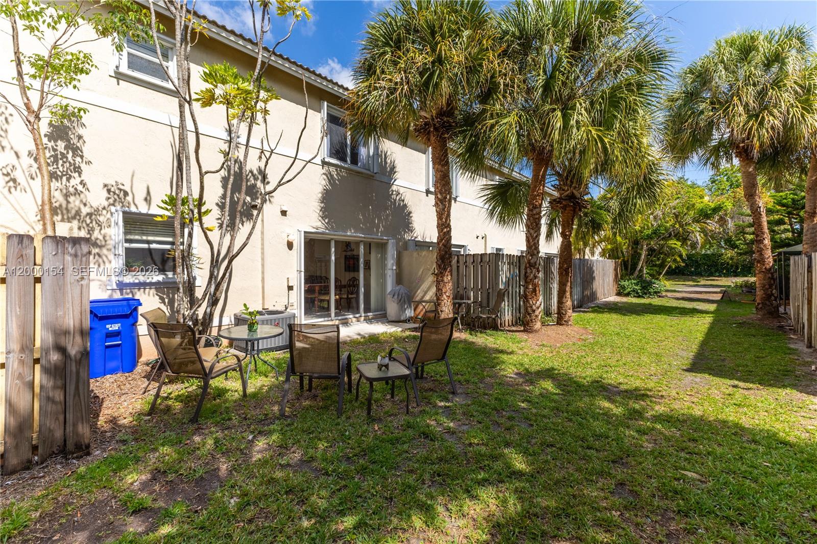 PEMBROKE ISLES 1 - Residential