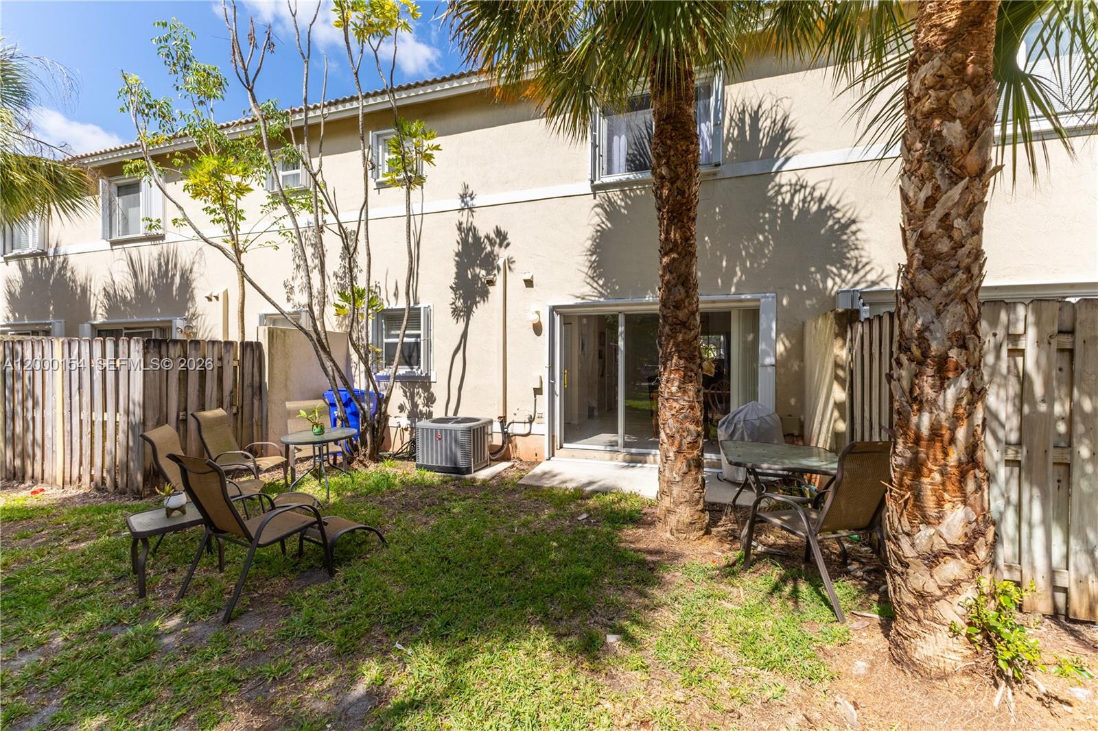 PEMBROKE ISLES 1 - Residential