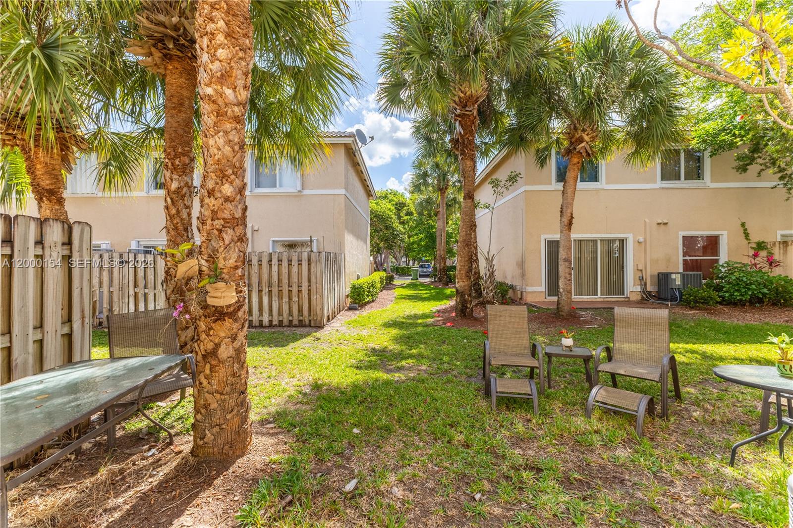PEMBROKE ISLES 1 - Residential