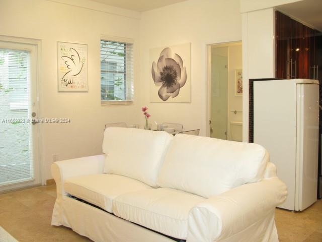 1218 DREXEL CONDO - Residential Lease