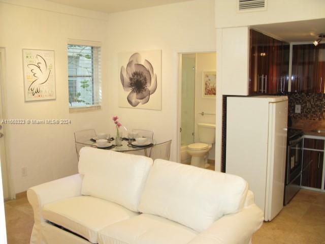 1218 DREXEL CONDO - Residential Lease