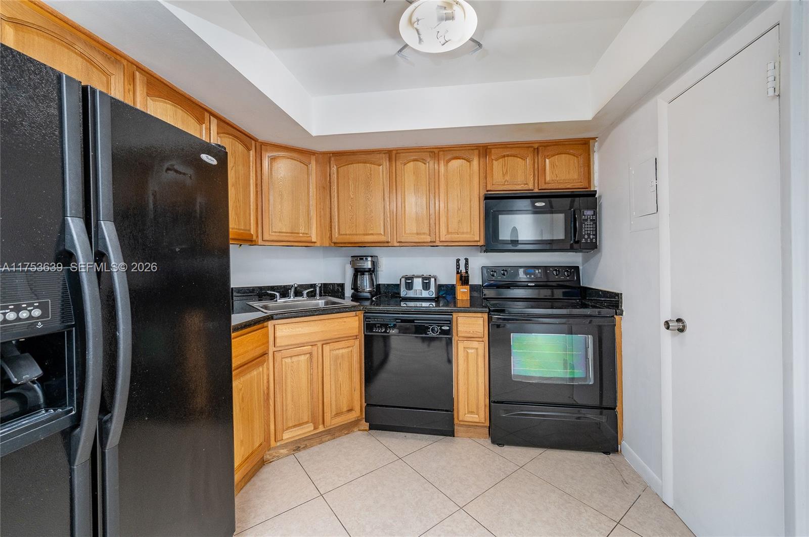 LAKE POINT TOWER CONDOMIN - Residential