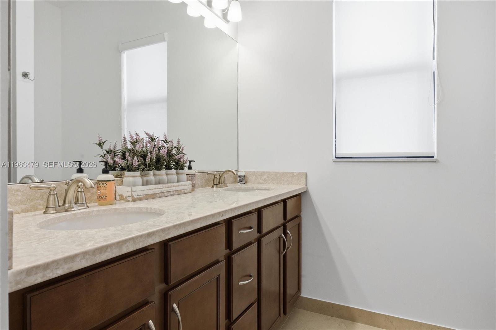 PEMBROKE LAKES SOUTH - Residential