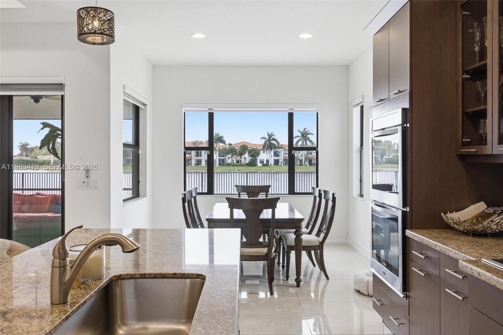 PEMBROKE LAKES SOUTH - Residential