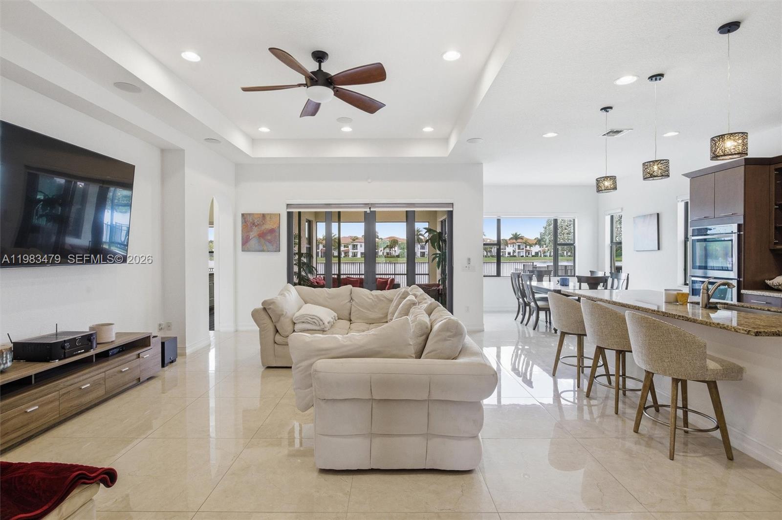 PEMBROKE LAKES SOUTH - Residential