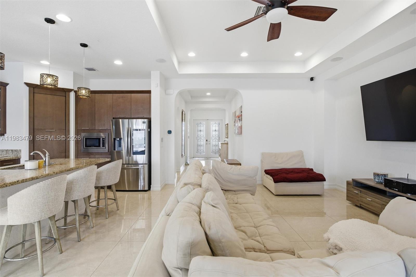 PEMBROKE LAKES SOUTH - Residential