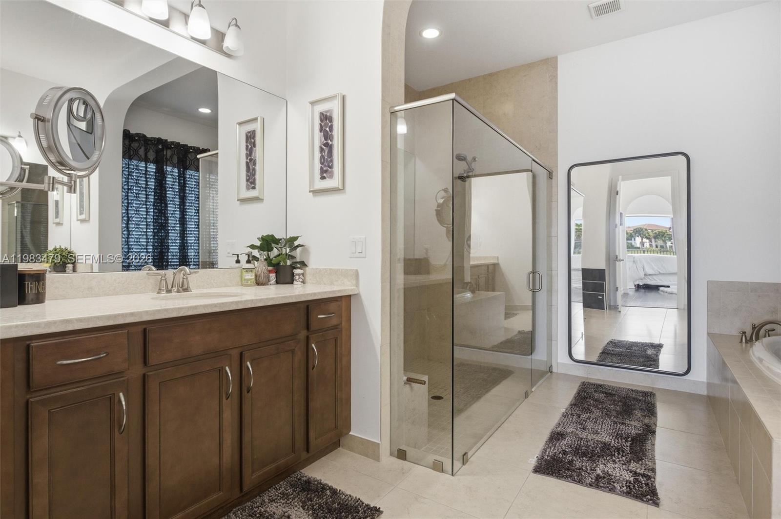 PEMBROKE LAKES SOUTH - Residential