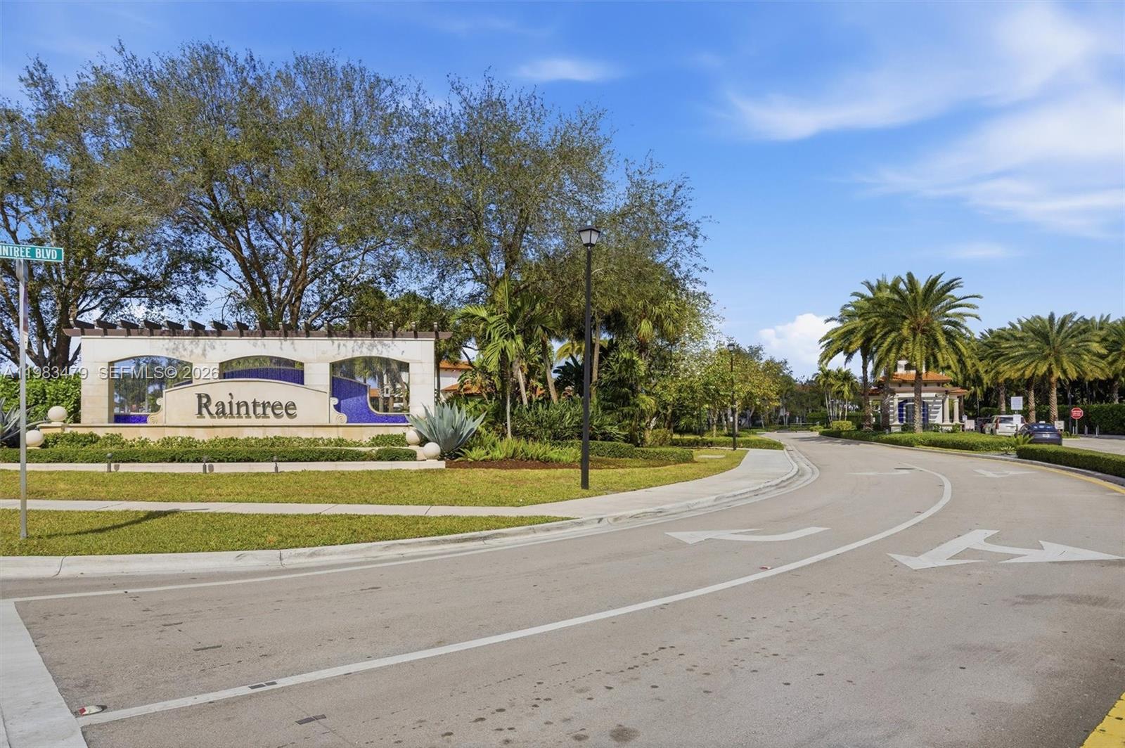 PEMBROKE LAKES SOUTH - Residential