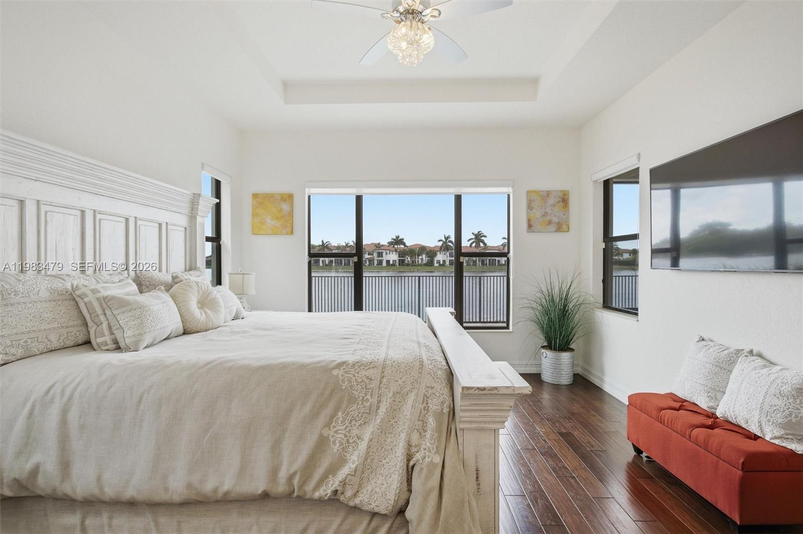 PEMBROKE LAKES SOUTH - Residential