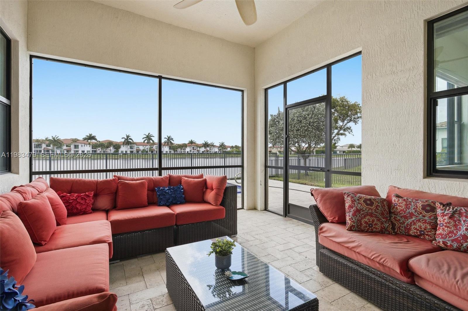 PEMBROKE LAKES SOUTH - Residential