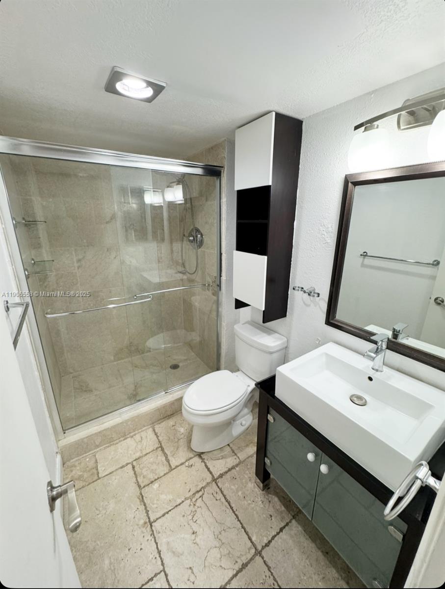 View photos, virtual tours, details... 20505 E Country Club Dr 135