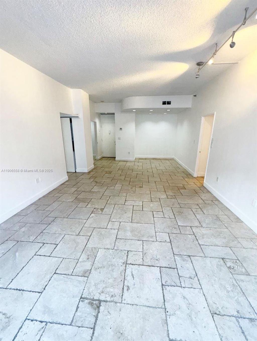 Photo of 20505 E Country Club Dr #135, Aventura, FL 33180 (MLS # A11906558)