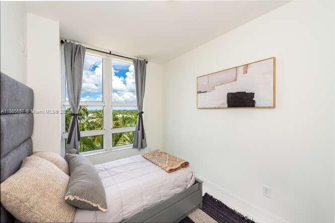 GRAND BAY RESIDENCES COND - Residential Lease