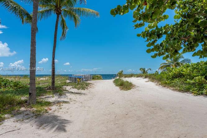 GRAND BAY RESIDENCES COND - Residential Lease