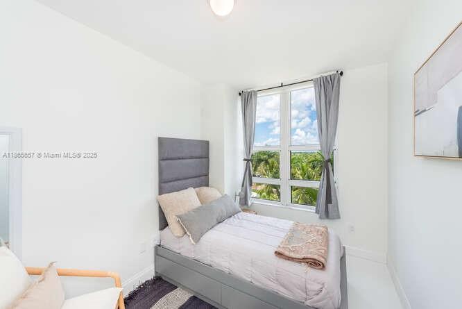 GRAND BAY RESIDENCES COND - Residential Lease