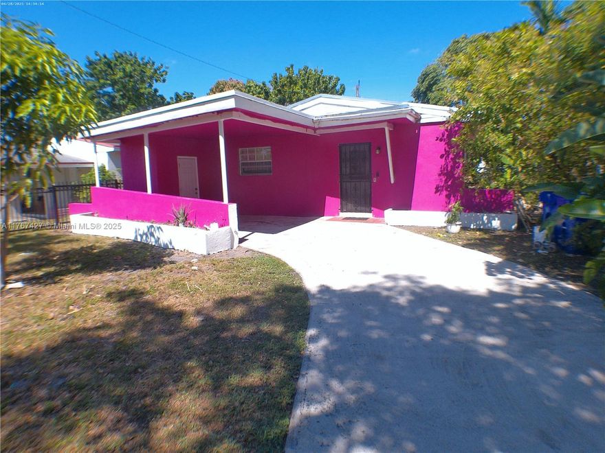 LOCATION! LOCATION! LOCATION. REDUCED PRICE FOR A QUICK SALE.  PRIME LOCATION AND NORTH MIAMI BEACH MOST DESIRABLE NEIGHBORHOOD. IDEALLY SITUATED NEAR TOP-RATED SCHOOL, I-95, PALMETTO AND TURNPIKE EXPRESS WAY, ABOUT 11 MINUTES TO THE BEACH. ROOF IS ABOUT 5 YEARS OLD AND THE PROPERTY IS IN MOVING CONDITION. JUST CALL YOUR BROKER FOR SHOWING.