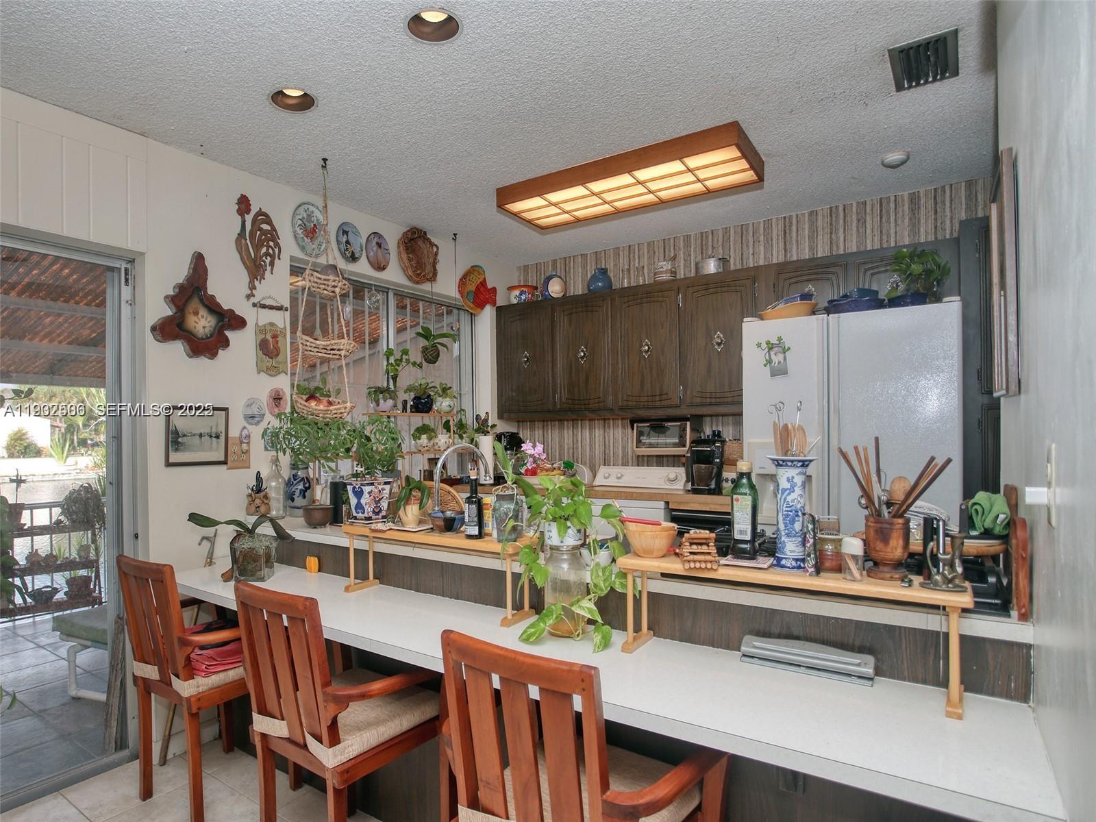 MIAMI LAKES LAKE MARTHA S - Residential