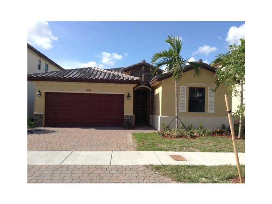 Beautiful new construction house at the Hammocks. House features 3 beds 3 baths family room and 2 car garage. Centrally located with everything close by. Great school district. Ready to move in.