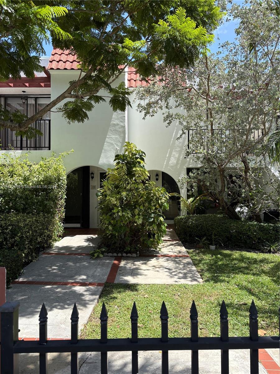 Rental Property at Address Not Disclosed, Key Biscayne, Miami-Dade County, Florida - Bedrooms: 2 
Bathrooms: 3  - $5,500 MO.