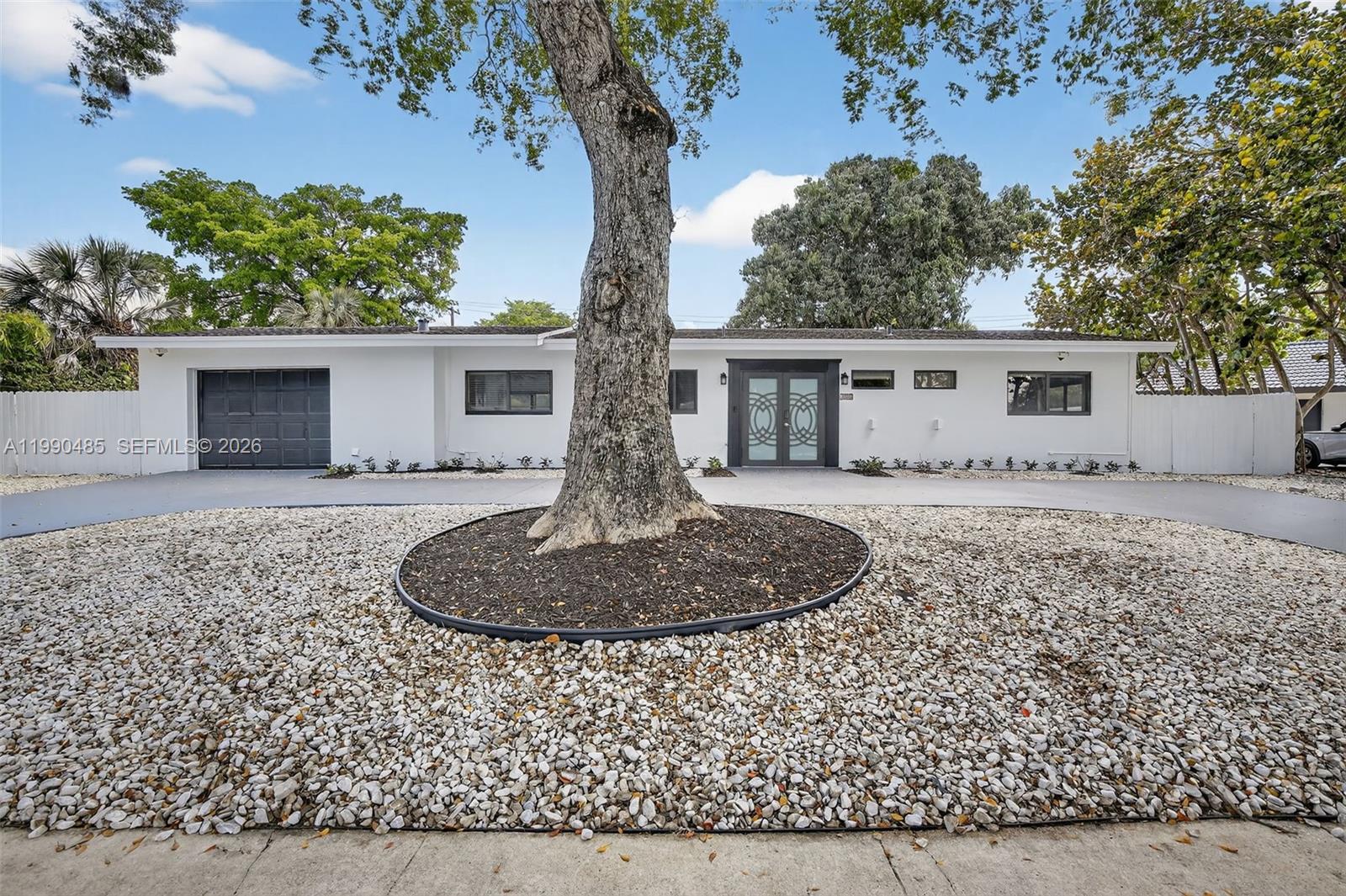 PLANTATION GARDENS 3RD SE - Residential