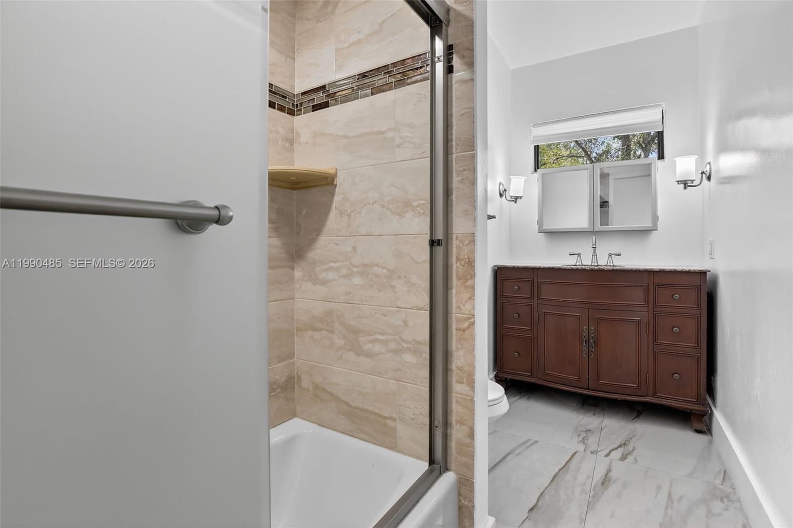 PLANTATION GARDENS 3RD SE - Residential