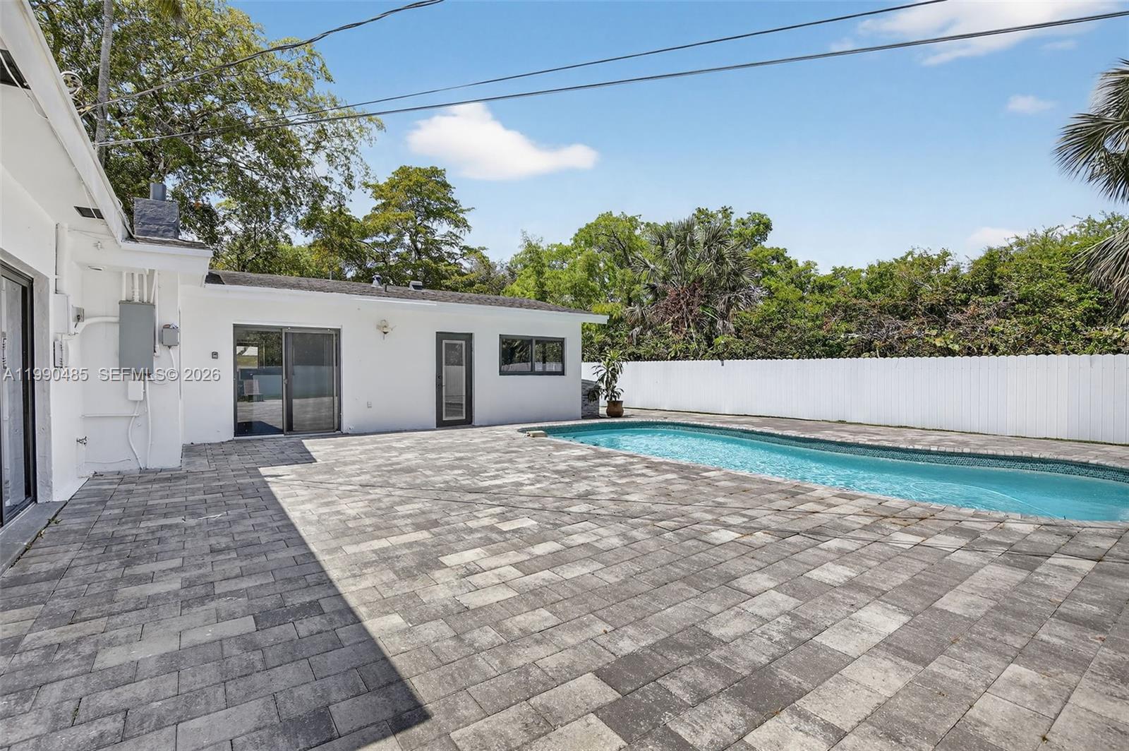 PLANTATION GARDENS 3RD SE - Residential