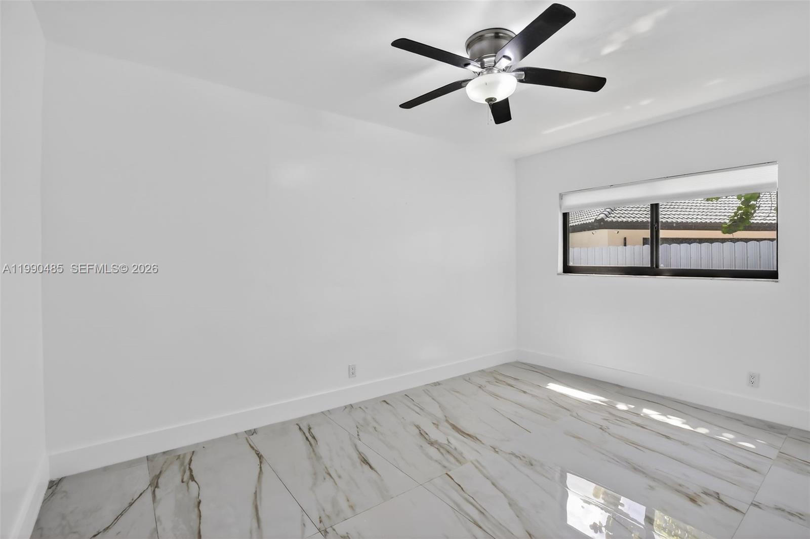 PLANTATION GARDENS 3RD SE - Residential