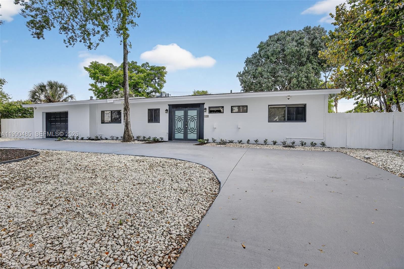 PLANTATION GARDENS 3RD SE - Residential