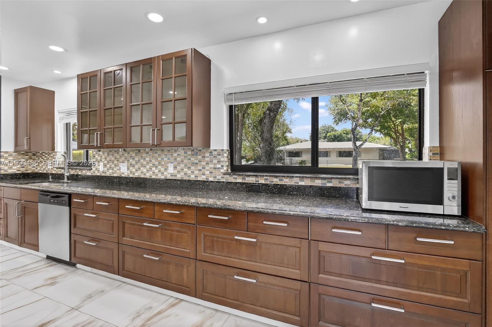 PLANTATION GARDENS 3RD SE - Residential